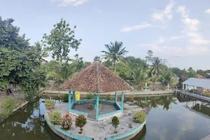 Kolam Pemancingan "Mina Lestari" Nariban image