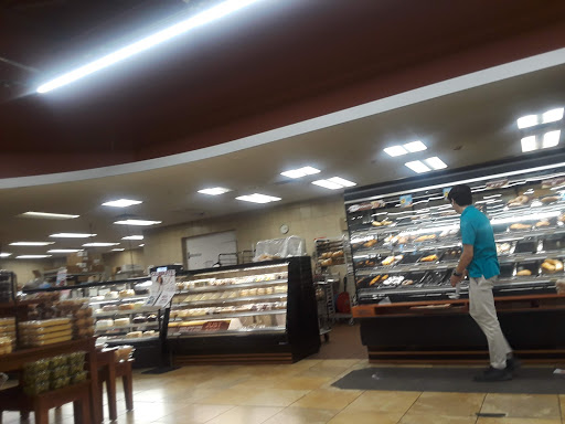 Supermarket «Giant Eagle Supermarket», reviews and photos, 9901 Mountain View Dr, West Mifflin, PA 15122, USA