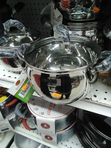 Department Store «Rochdale Outlet Department Store», reviews and photos, 16520 Baisley Blvd, Jamaica, NY 11434, USA