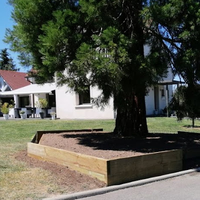 Profession Jardinier - Constructeur de Piscine - Paysagiste à Mably