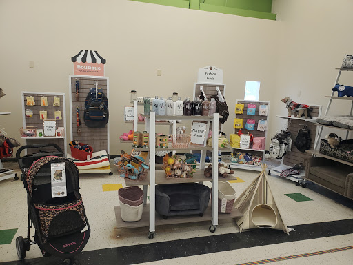 Pet Supply Store «Pet Supplies Plus», reviews and photos, 9630 Transit Rd Suite 400, East Amherst, NY 14051, USA