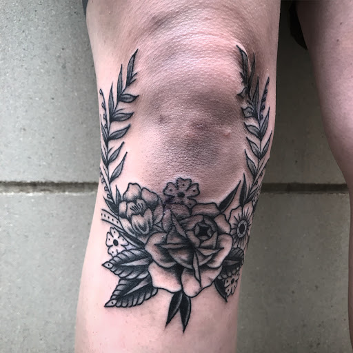 Tattoo Shop «Freaks & Geeks Tattoo Sideshow», reviews and photos, 745 Haywood Rd, Asheville, NC 28806, USA