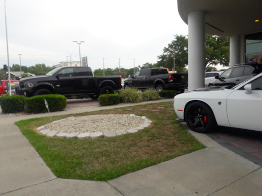 Car Dealer «Dodge Chrysler Jeep of Winter Haven», reviews and photos, 299 Cypress Gardens Blvd, Winter Haven, FL 33880, USA