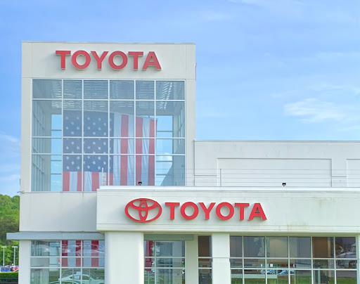 Toyota Dealer «Toyota Knoxville», reviews and photos, 10415 Parkside Dr, Knoxville, TN 37922, USA