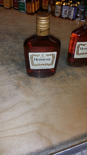 Liquor Store «Super Liquors», reviews and photos, 35 S Broadway, Lawrence, MA 01843, USA