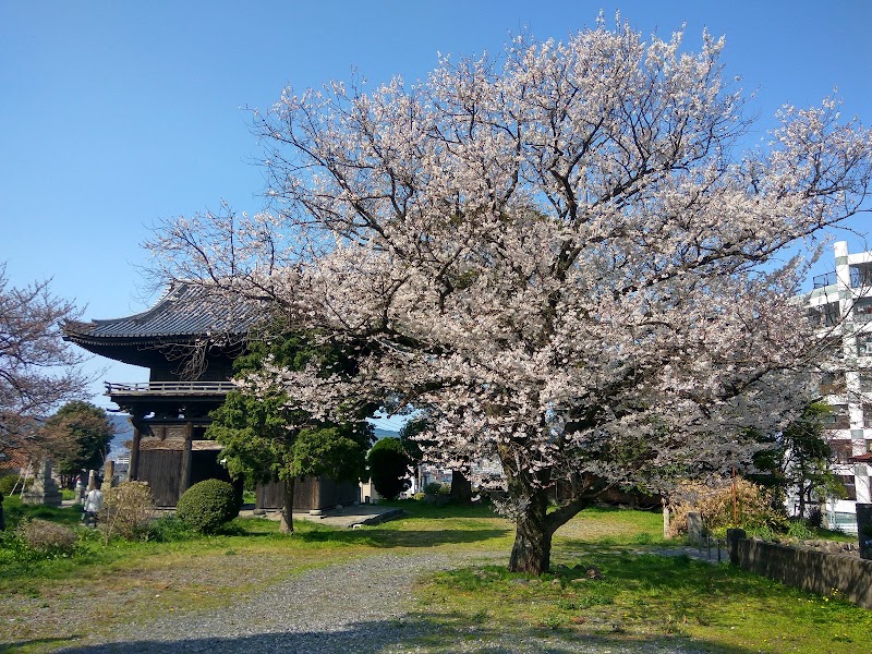 龍潜寺