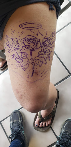 Tattoo Shop «Earthborn Studios», reviews and photos, 1359 Washington Ave, Evansville, IN 47714, USA