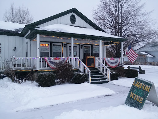 Liquor Store «Cape Vincent Liquor Store», reviews and photos, 154 Lee St, Cape Vincent, NY 13618, USA