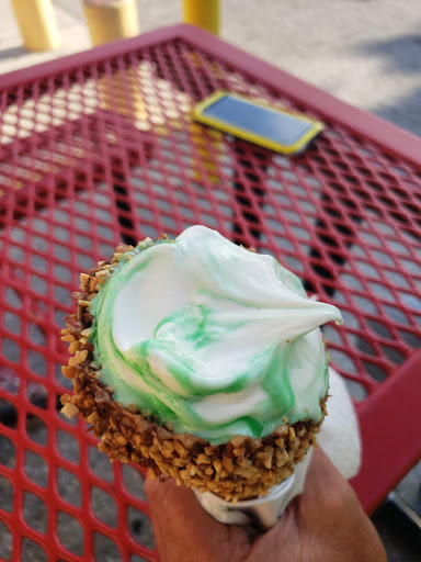 Ice Cream Shop «Twistee Treat», reviews and photos, 7449 Laredo Dr, Hudson, FL 34667, USA