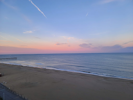 Hotel «SpringHill Suites by Marriott Virginia Beach Oceanfront», reviews and photos, 901 Atlantic Ave, Virginia Beach, VA 23451, USA