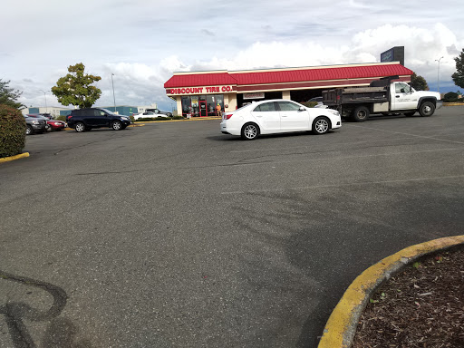 Tire Shop «Discount Tire Store - Lakewood, WA», reviews and photos, 2214 84th St S, Lakewood, WA 98499, USA