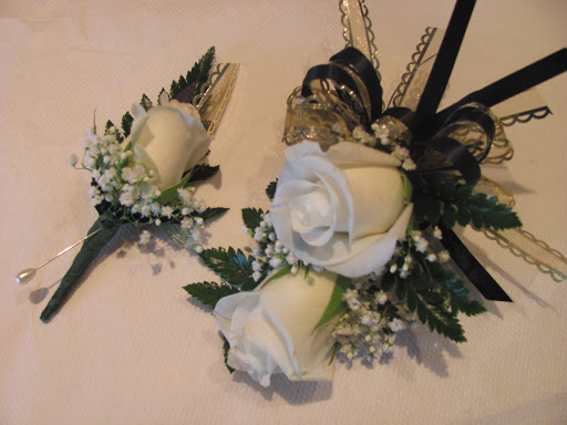 Florist «Ron & Alicia Robinson Florist», reviews and photos, 2110 Fullerton Rd, Rowland Heights, CA 91748, USA