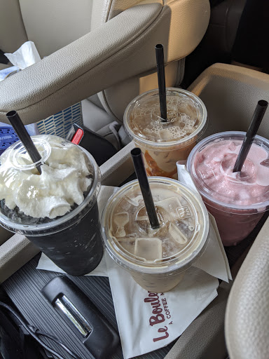 Coffee Shop «Le Boulevard», reviews and photos, 520 S Mooney Blvd, Visalia, CA 93277, USA