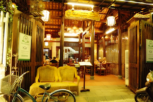 Wooden House cafe & restaurant image