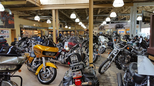 BMW Motorcycle Dealer «BMW Motorcycles of Louisville», reviews and photos, 1700 Arthur St, Louisville, KY 40208, USA