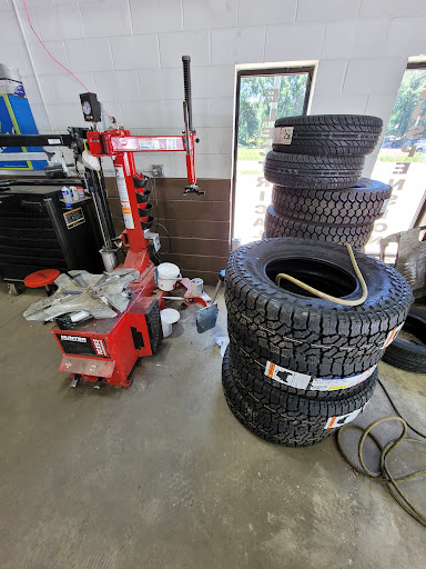 Auto Repair Shop «Jefferson Motor Services Inc», reviews and photos, 37089 Jefferson Ave, Harrison Charter Township, MI 48045, USA
