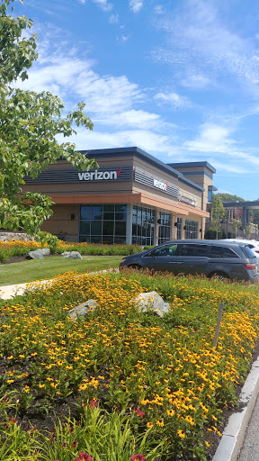 Cell Phone Store «Verizon Authorized Retailer – Cellular Sales», reviews and photos, 117 Tower Rd, Waltham, MA 02451, USA