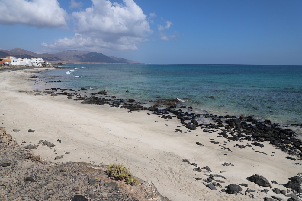 Foto de Playa "El Puertito" com alto nível de limpeza