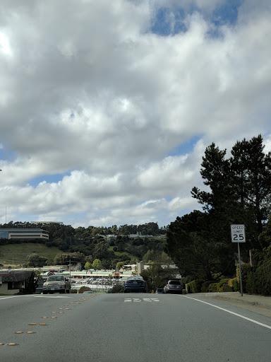 Shopping Mall «Laurelwood Shopping Center», reviews and photos, 1206 W Hillsdale Blvd, San Mateo, CA 94403, USA