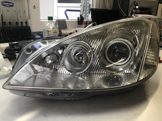 Hozzászólások és értékelések az Autóüveg4 fényszórófelújítás-ról