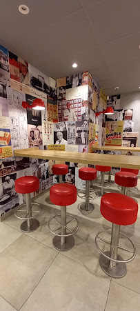 Atmosphère du Restaurant KFC Maubeuge - n°5