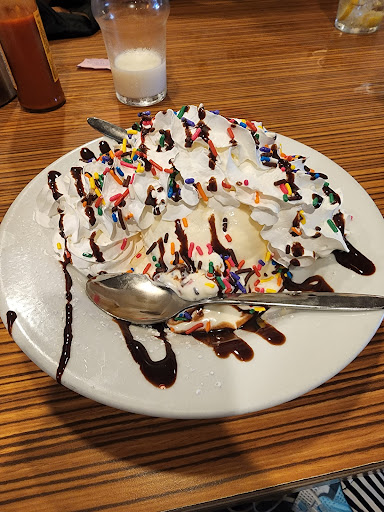 Shopping Mall «Forest Promenade Shopping Center», reviews and photos, 965 Richmond Ave, Staten Island, NY 10314, USA