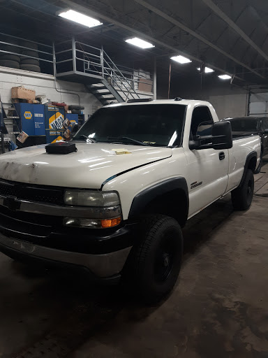 Auto Body Shop «Collision Corner», reviews and photos, 5060 US-12, Maple Plain, MN 55359, USA