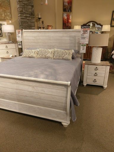 Furniture Store «Ashley HomeStore», reviews and photos, 12185 77th St, Kenosha, WI 53142, USA