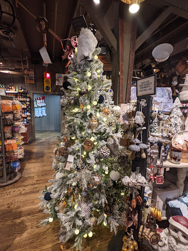 American Restaurant «Cracker Barrel Old Country Store», reviews and photos, 1303 Tadlock Dr, Murrells Inlet, SC 29576, USA