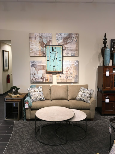 Furniture Store «La-Z-Boy Furniture Galleries», reviews and photos, 3017 Medical Center Pkwy, Murfreesboro, TN 37129, USA