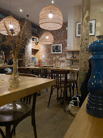 Atmosphère du Restaurant ONZE À TABLE à Paris - n°10