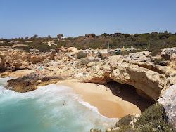 Praia de Albandeira'in fotoğrafı ve güzel manzarası