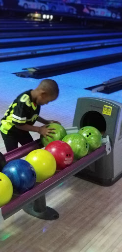 Bowling Alley «Cherry Hill Lanes», reviews and photos, 300 Inkster Rd, Dearborn Heights, MI 48127, USA