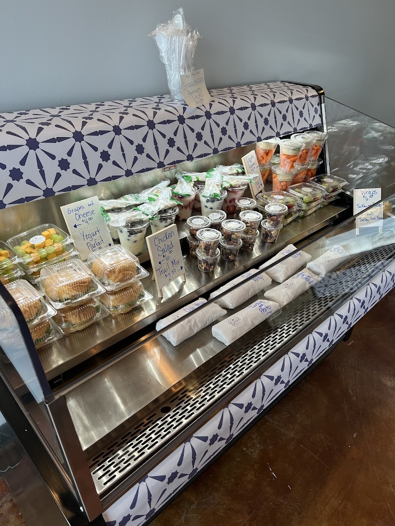 The Bluebird Bistro 65240