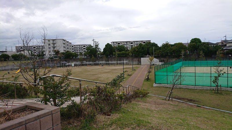 槇尾川公園テニスコート
