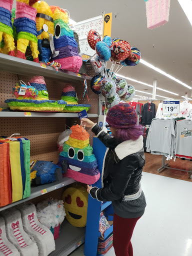 Department Store «Walmart Supercenter», reviews and photos, 1244 E Green Bay St, Shawano, WI 54166, USA