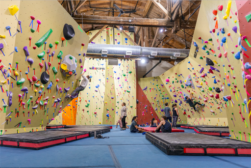 Rock Climbing Gym «Philadelphia Rock Gym - Wyncote», reviews and photos, 827 Glenside Ave #200, Wyncote, PA 19095, USA