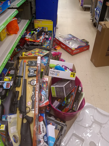 Discount Store «Dollar General», reviews and photos, 5753 Wayne Ave, Philadelphia, PA 19144, USA