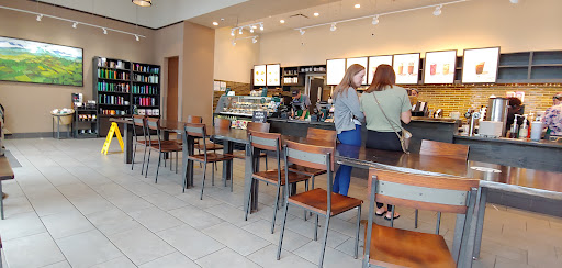 Starbucks, 875 Providence Hwy, Dedham, MA 02026, USA, 