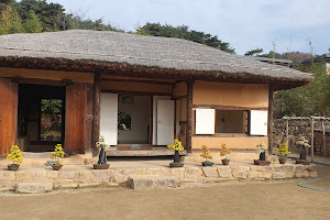 Birthplace of the16th President of Korea, Roh Moo-hyun image