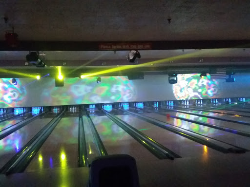 Bowling Alley «Diversey River Bowl», reviews and photos, 2211 W Diversey Pkwy, Chicago, IL 60647, USA