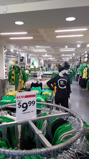 Book Store «The Duck Store - Campus», reviews and photos, 895 E 13th Ave, Eugene, OR 97401, USA