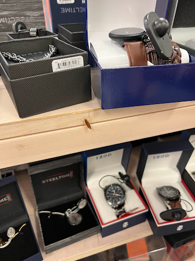 Department Store «Bealls Outlet», reviews and photos, 2710 Tamiami Trail E, Naples, FL 34112, USA