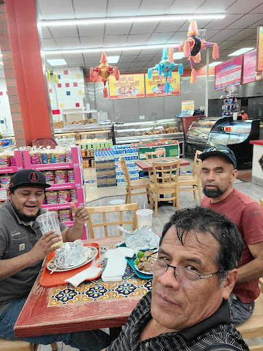 Grocery Store «Mi Tierra», reviews and photos, 3005 Willow Pass Rd, Bay Point, CA 94565, USA