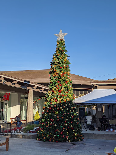 Shopping Mall «Del Monte Shopping Center», reviews and photos, 1410 Del Monte Center, Monterey, CA 93940, USA