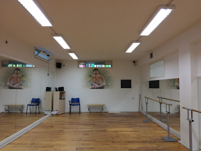 Arts Accademy Dance and Music School Corso Italia, 67, 80018 Calvizzano NA, Italia