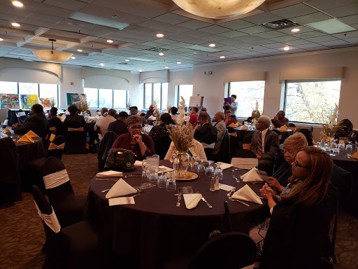 Golf Course «Warren Valley Banquet Ctr», reviews and photos, 26116 W Warren St, Dearborn Heights, MI 48127, USA