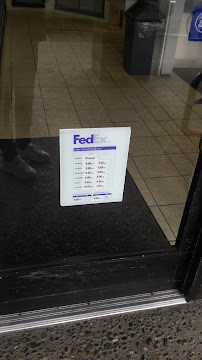 Downtown Mail & Shipping - Photo 7 - Car repair in , Sacramento