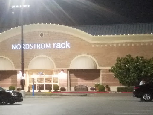 Department Store «Nordstrom Rack Centre at Post Oak», reviews and photos, 5000 Westheimer Rd #500, Houston, TX 77056, USA