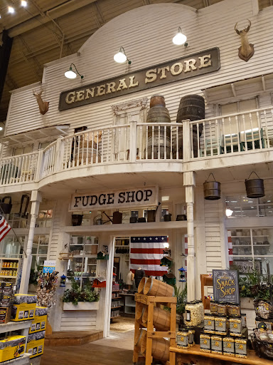 Sporting Goods Store «Bass Pro Shops», reviews and photos, 11550 Lakeridge Pkwy, Ashland, VA 23005, USA